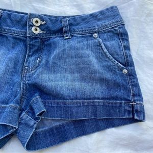 guess jean shorts